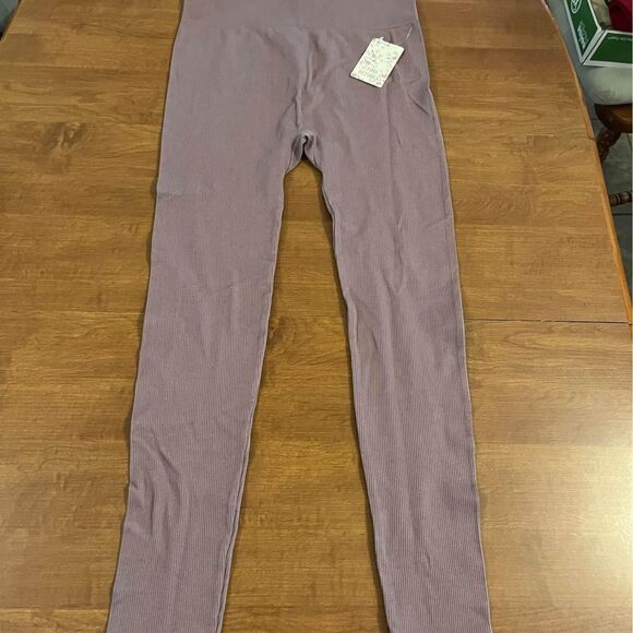 new pink republic dusty plum leggings size XL - Picture 1 of 3